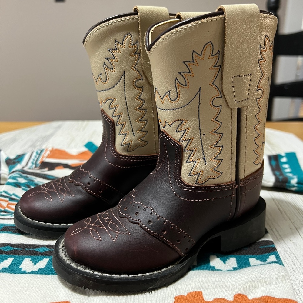 Kids Western Cowboy Boots - infant size 4